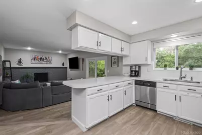 7596 E Davies Court, Centennial, CO 80112 - Photo 7