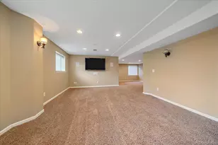 24765 E Crestline Pl, Aurora, CO 80016 - Photo 29