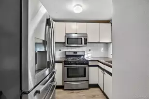 1090 Hanover St, Aurora, CO 80010 - Photo 11