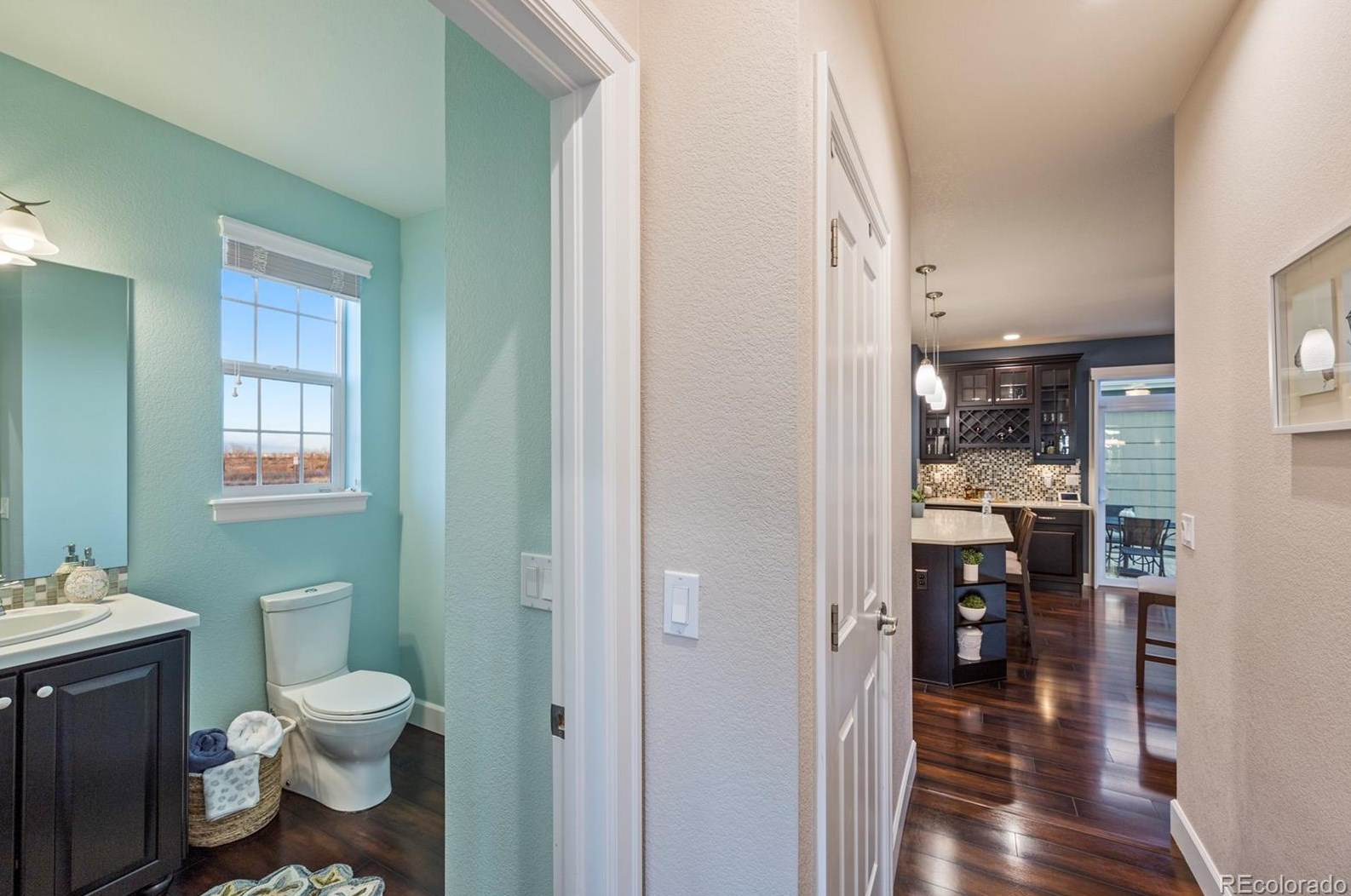 2938 Ironton St, Denver CO  80238-3215 exterior