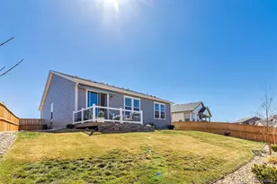 855 N Waterloo Cir, Aurora, CO 80018 - Photo 27