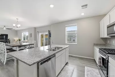6047 N Halifax Court, Aurora, CO 80019 - Photo 15
