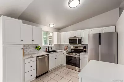 4218 S Cathay Way, Aurora, CO 80013 - Photo 9