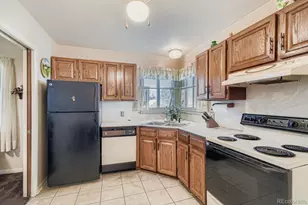 2381 Nome St, Aurora, CO 80010 - Photo 7