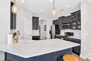 10098 Bluffmont Ln, Lone Tree, CO 80124 - Photo 11