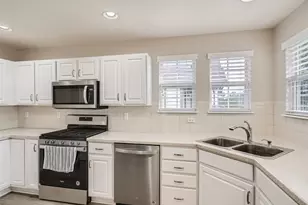 21931 E Canyon Pl, Aurora, CO 80016 - Photo 9