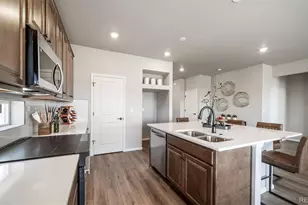 5006 N Tempe St, Aurora, CO 80019 - Photo 7