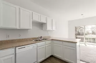 22545 E Ontario Dr, Aurora, CO 80016 - Photo 15