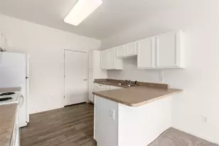 22545 E Ontario Dr, Aurora, CO 80016 - Photo 13