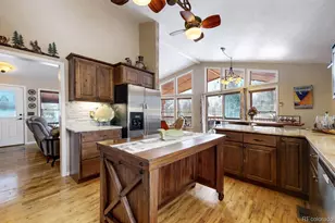 909 Tallaqua Dr, Grand Lake, CO 80447 - Photo 7