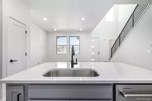 5688 N Killarney Ct, Aurora, CO 80019 - Photo 19