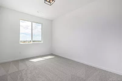 5688 N Killarney Court, Aurora, CO 80019 - Photo 35