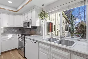 12135 E Amherst Cir, Aurora, CO 80014 - Photo 11