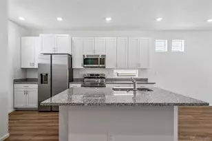 22335 E 39th Ave, Aurora, CO 80019 - Photo 5