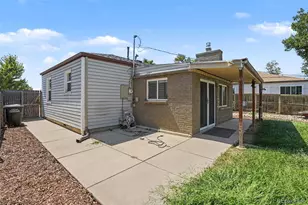 1865 W Dixie Pl, Denver, CO 80221 - Photo 23