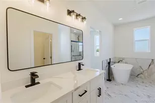 50255 Oak Park Dr, Bennett, CO 80102 - Photo 9