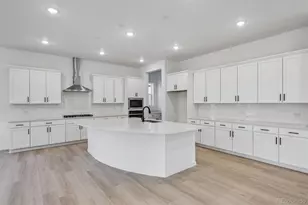 3801 Emerald Shore Cir, Loveland, CO 80538 - Photo 7