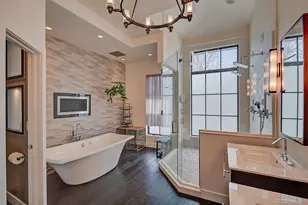 1686 S Willow Ct, Denver, CO 80231 - Photo 9