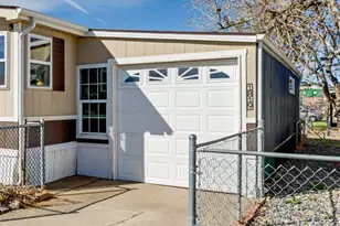 1819 Crystal St, Aurora, CO 80011 - Photo 41