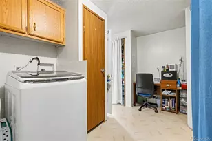 1819 Crystal St, Aurora, CO 80011 - Photo 31