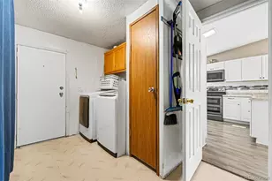 1819 Crystal St, Aurora, CO 80011 - Photo 35