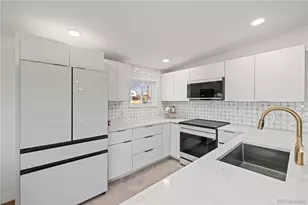 6785 S Logan St, Centennial, CO 80122 - Photo 11