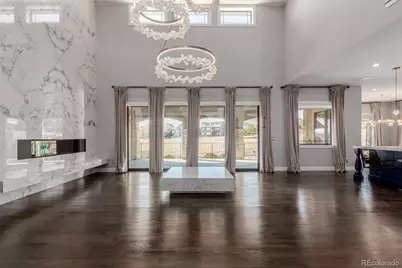 8017 S Valleyhead Way, Aurora, CO 80016 - Photo 7