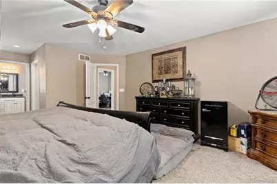 10818 Dayton Way, Commerce City, CO 80640 - Photo 9