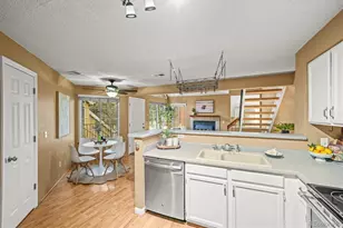 970 S Dahlia St, Denver, CO 80246 - Photo 15