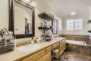 10036 Brisbane Ln, Highlands Ranch, CO 80130 - Photo 17