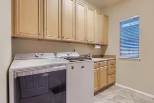 10036 Brisbane Ln, Highlands Ranch, CO 80130 - Photo 13