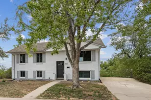 546 Leona Dr, Denver, CO 80221 - Photo 3