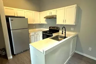 912 S Dearborn Way, Aurora, CO 80012 - Photo 3