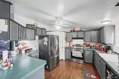 10554 Bald Eagle Circle, Longmont, CO 80504 - Photo 3