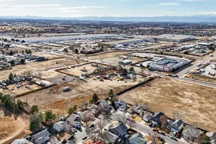 18820 E Carmel Cir, Aurora, CO 80011 - Photo 23