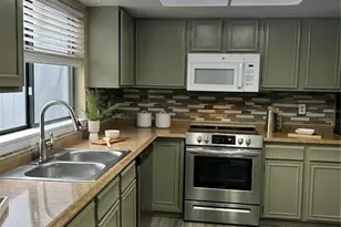 2490 S Worchester Ct, Aurora, CO 80014 - Photo 7