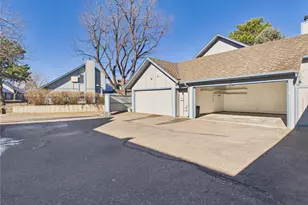 2490 S Worchester Ct, Aurora, CO 80014 - Photo 35