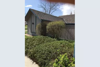 2490 S Worchester Court #B, Aurora, CO 80014 - Photo 1