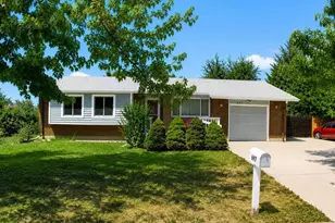 697 S Worchester St, Aurora, CO 80012 - Photo 1