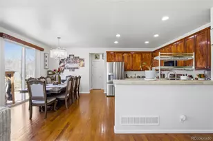 161 N Elk Ct, Aurora, CO 80018 - Photo 9