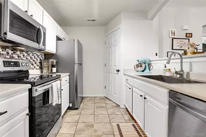 5255 Memphis Street #1023, Denver, CO 80239 - Photo 5