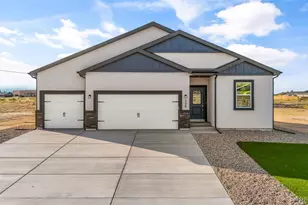 559 E Bayview Dr, Pueblo West, CO 81007 - Photo 1