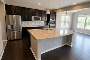 99 N Irvington St, Aurora, CO 80018 - Photo 5