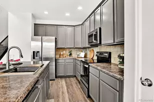 465 N Flat Rock St, Aurora, CO 80018 - Photo 11