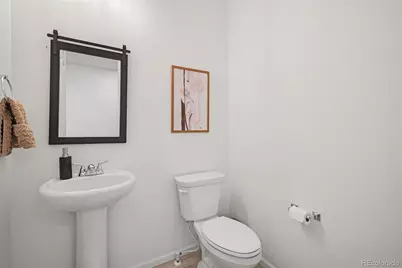 27536 E Byers Place, Aurora, CO 80018 - Photo 11