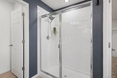 27536 E Byers Place, Aurora, CO 80018 - Photo 17