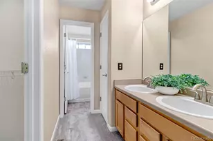2247 S Pitkin Way, Aurora, CO 80013 - Photo 27