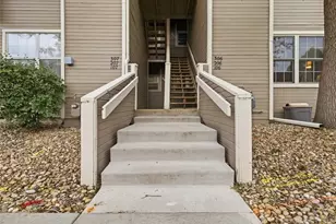 5705 W Atlantic Pl, Lakewood, CO 80227 - Photo 3