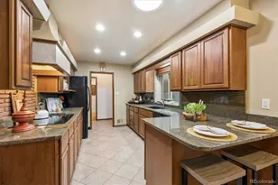 1860 Willow Ln, Lakewood, CO 80215 - Photo 9