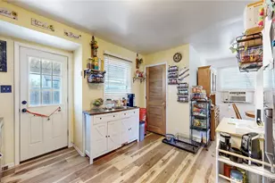 1960 Rowena St, Thornton, CO 80229 - Photo 11